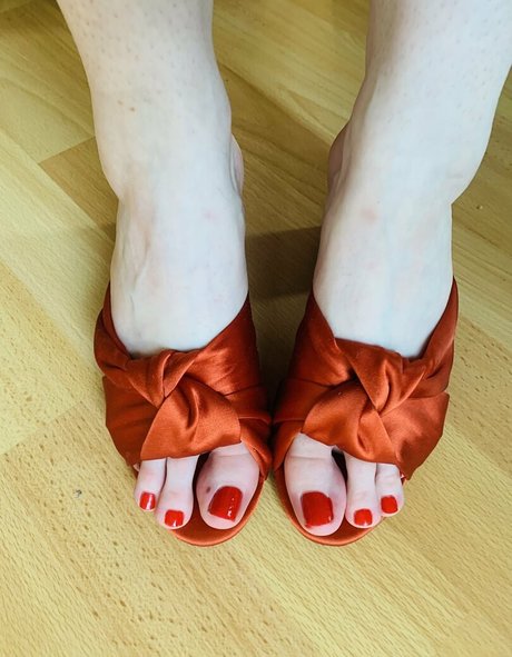 theselilpiggie6 naked onlyfans pics