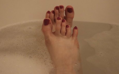 theselilpiggie6 onlyfans sex leak