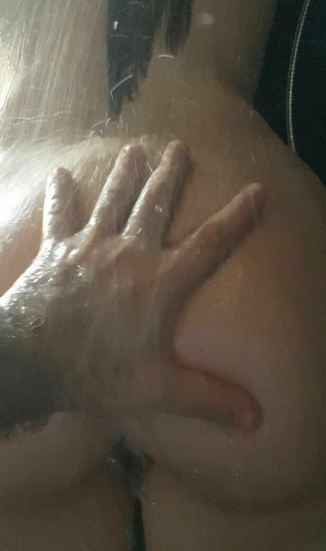 the johnny pig topless onlyfans