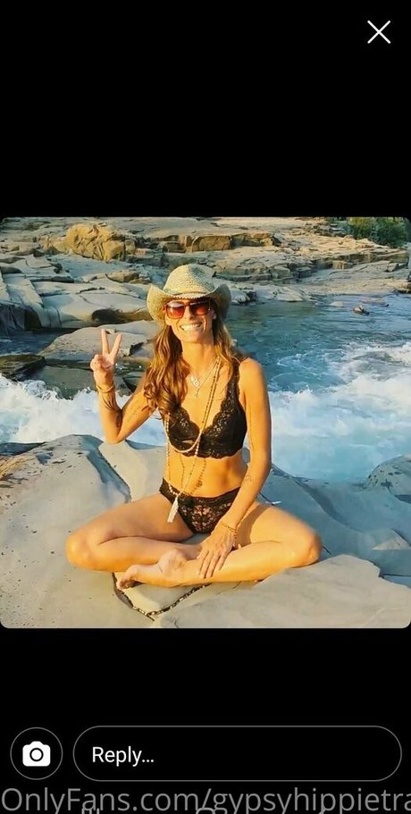 gypsyhippietravel onlyfans leaked photos