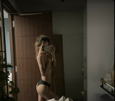 Kelly Kellyinpain naked only fans