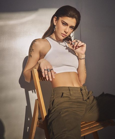 Milana Vino leaks onlyfans