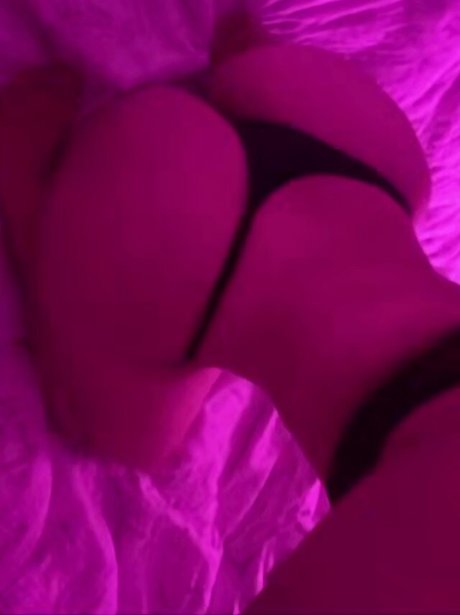 Nehir Sar onlyfans porno