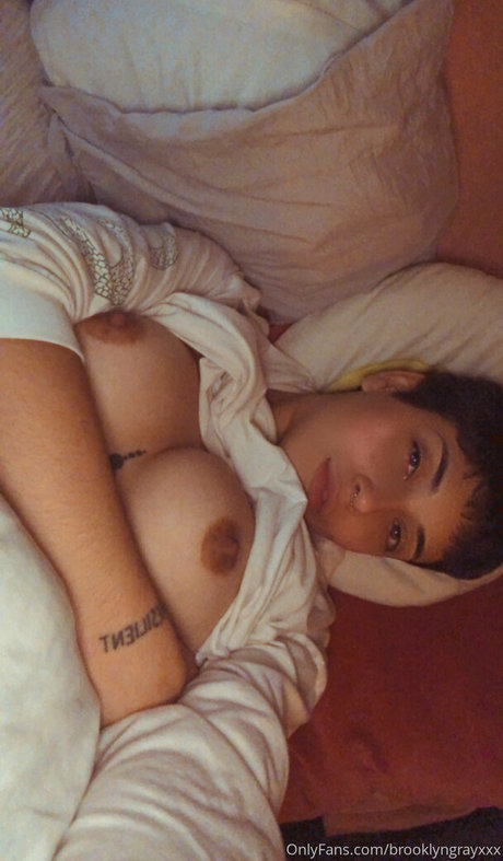 brooklyngrayxxx only fans nude leaks