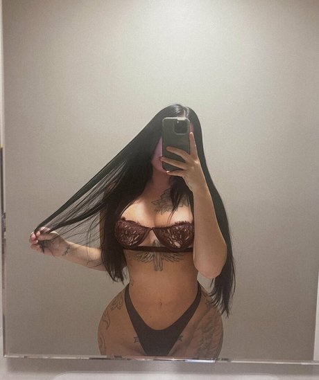 biancatoxic only fans pics