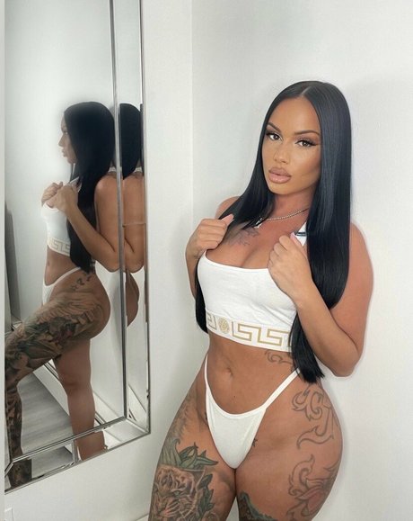 biancatoxic onlyfans content type