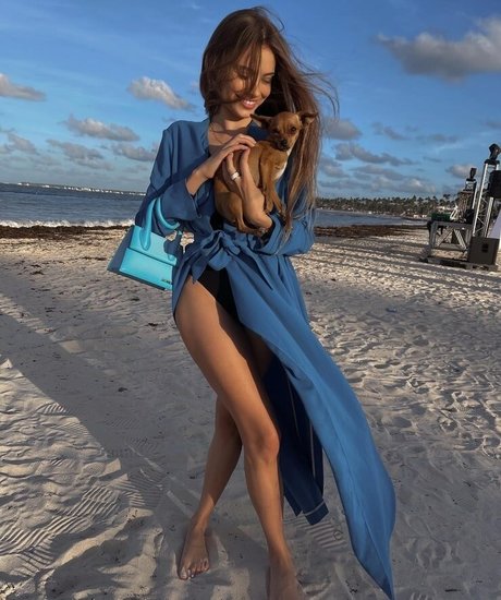 Xenia Tchoumitcheva onlyfans leak