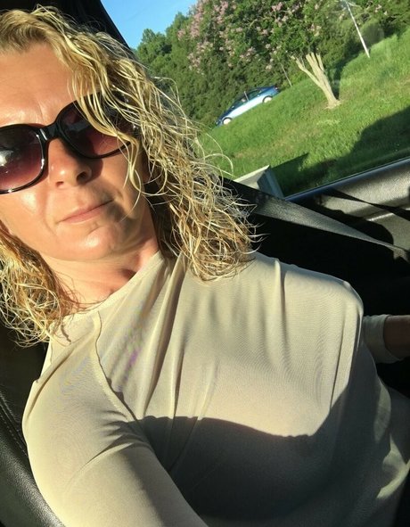 Naughty Jeanette onlyfans nudes leak