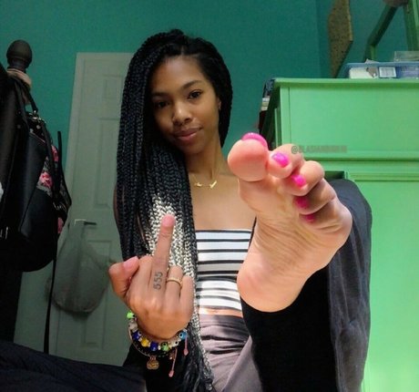 Sinister Simone xxx onlyfans