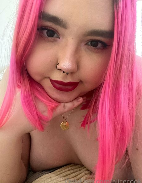alicecook onlyfans leaked.