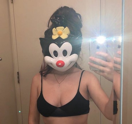 Rachel Sennott only fans pictures