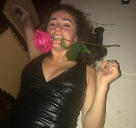 Rachel Sennott onlyfans leaks