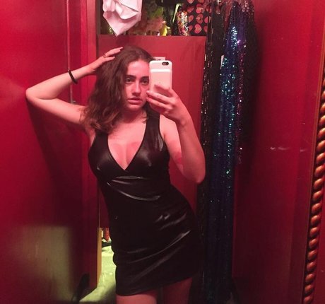 Rachel Sennott leaked onlyfans