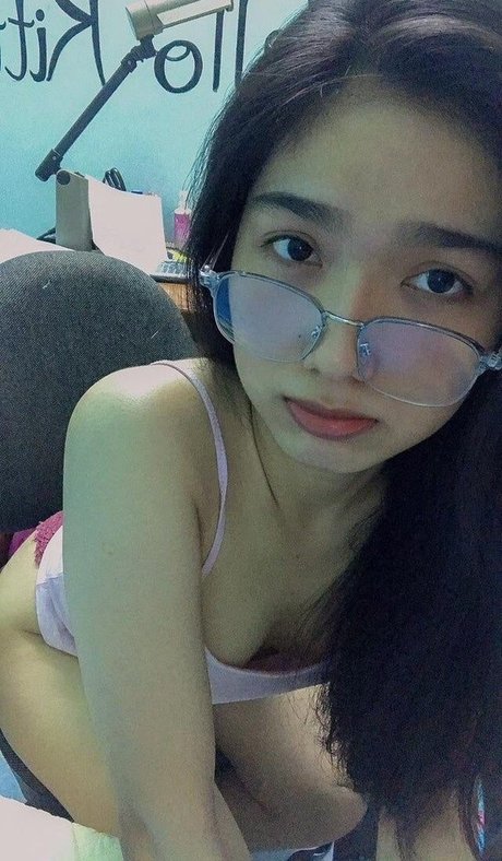 Asianbabyggirl only fans sex