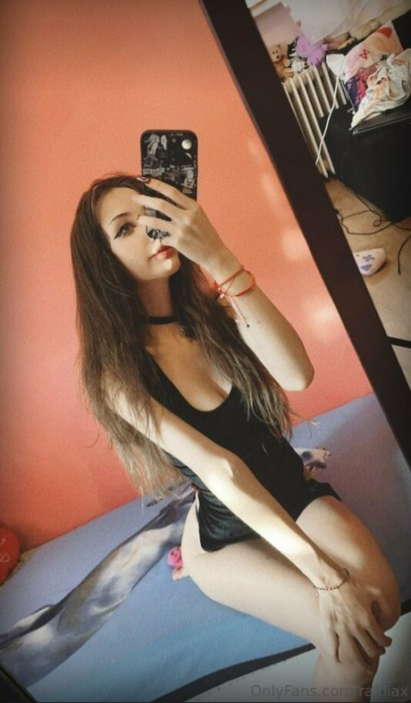 Rafilia onlyfans model images