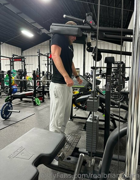 realbrianadam nude on onlyfans