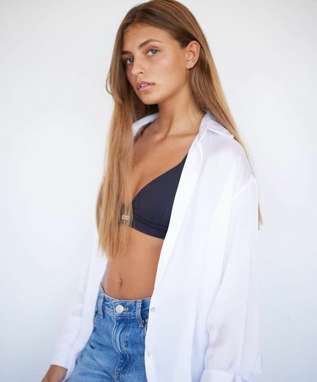 Lee Ann Ben Hamo topless onlyfans