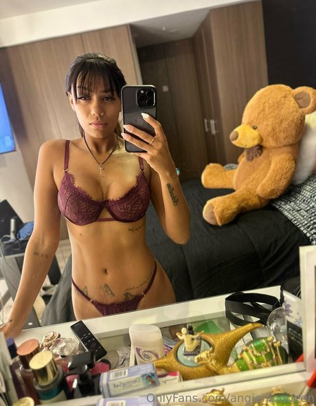 Angie McQueen onlyfans leaks naked