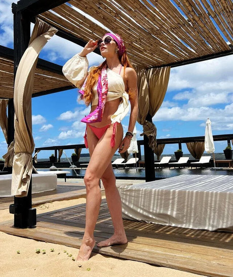 Julianne Trevisol onlyfans lesk