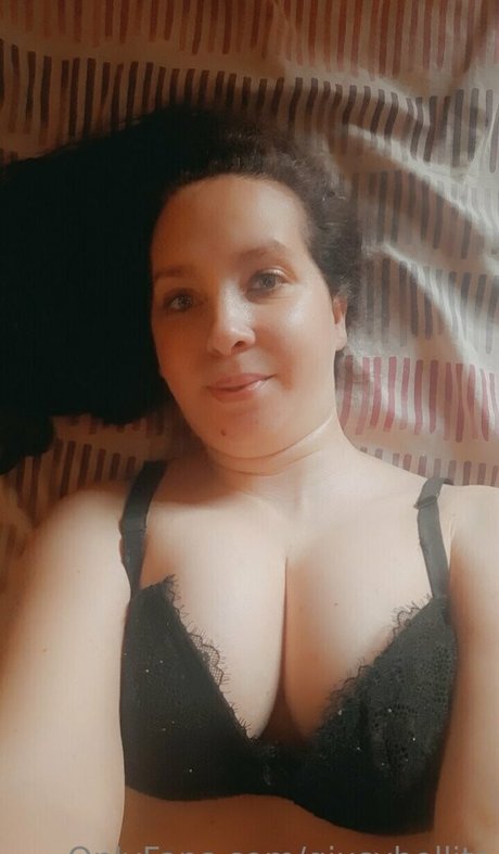 only queen84 free only fans