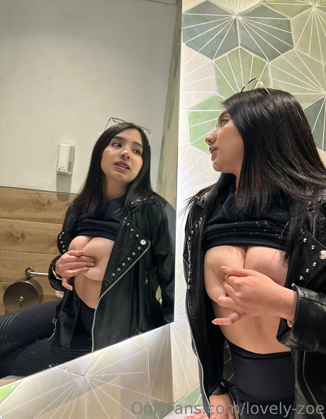 lovely zoe free only fans