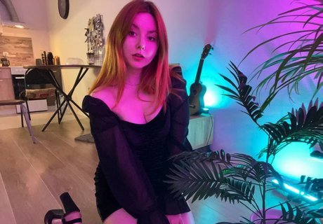 Rootyasha porn onlyfans