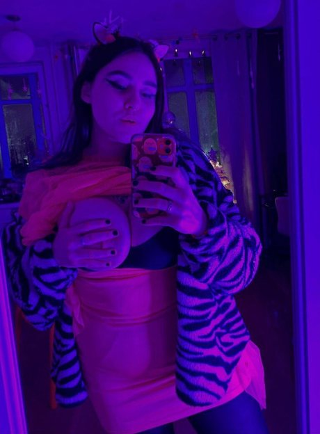 Kinki kitty onlyfans leaks