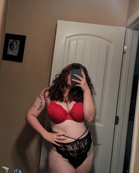 Peachpicnic onlyfans model photos