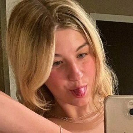 lynntoria tits onlyfans