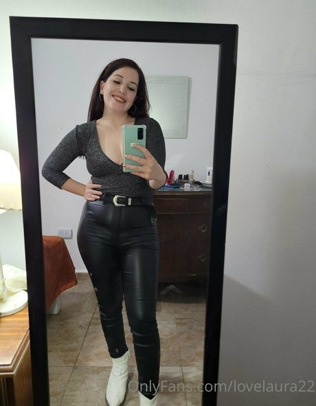 lovelaura22 free onlyfans porn