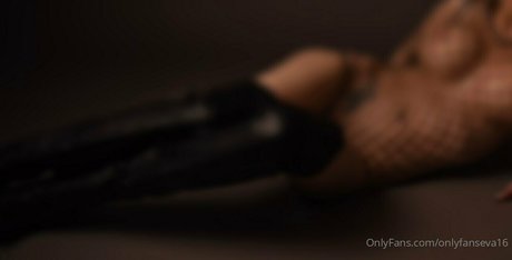 evavixenfree only fans nudes