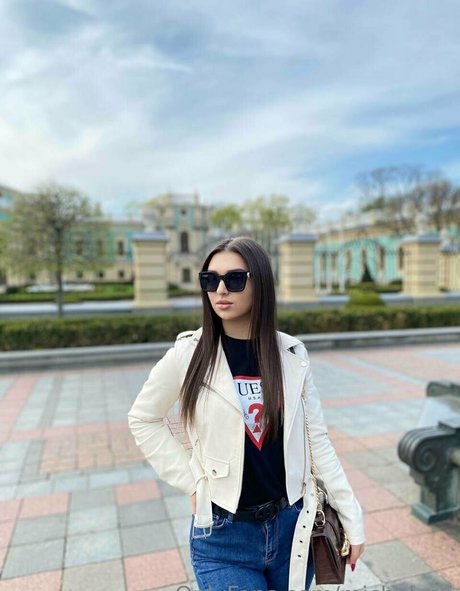 dolly reed Profile pic