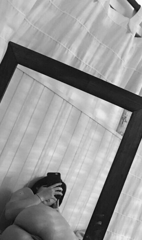 miliiicalderon only fans leak nude