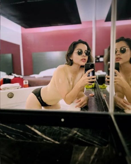 jllanas23 only fans nudes