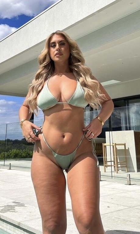 Areilla Nyssa onlyfans leajs