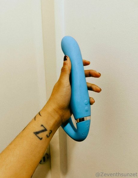 zeventhsunzet onlyfans leaka