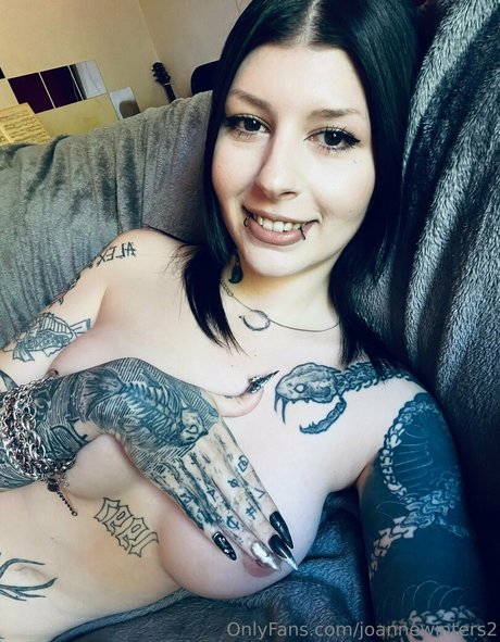 joannewinters2 topless onlyfans