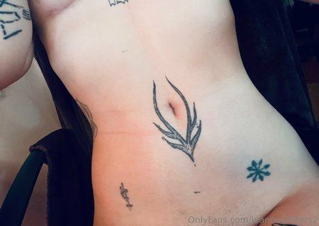 joannewinters2 onlyfans sexy