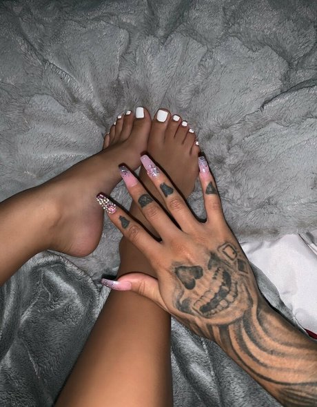 spanishmamixox onlyfans pics