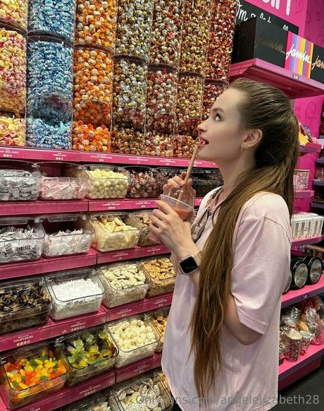 angelelizabeth28 onlyfans leaked porn