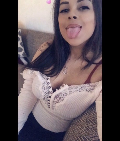 silllymel onlyfans model images