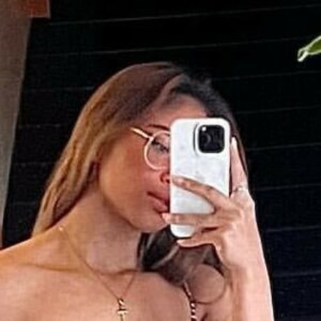 Bianca Bustamante onlyfans leak sex