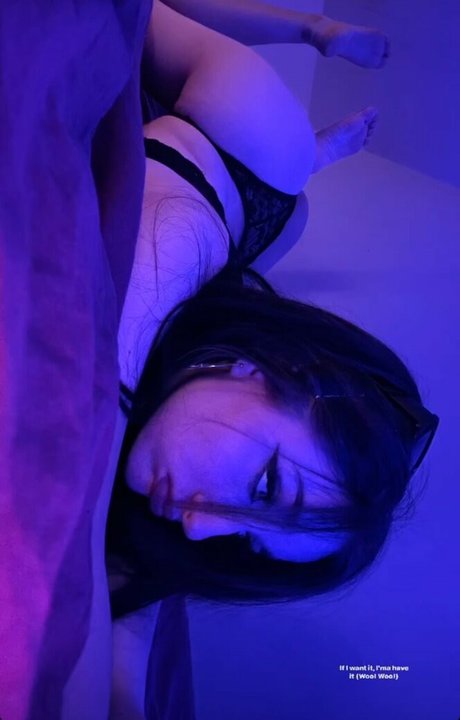 Luna Foster onlyfans creator