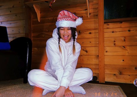 Wen Ding ass onlyfans