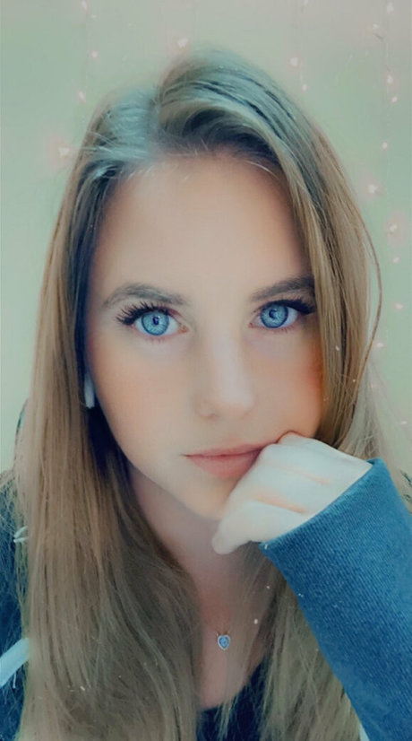 blueeyesbombshell onlyfans porn nude