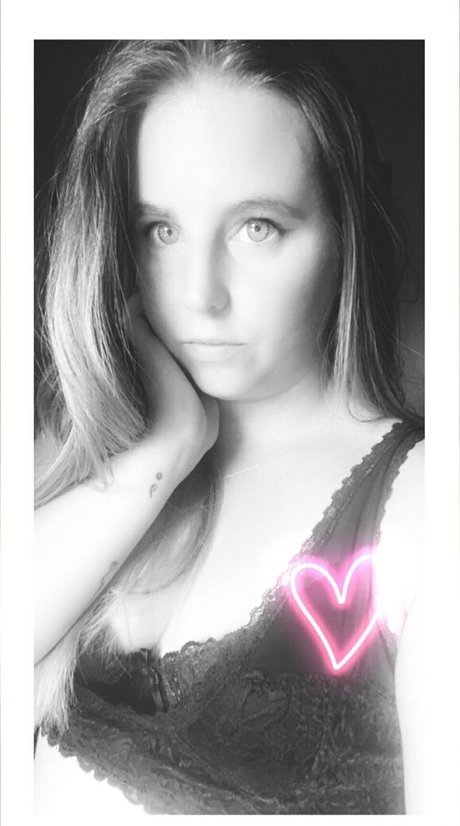 blueeyesbombshell onlyfans leak nude