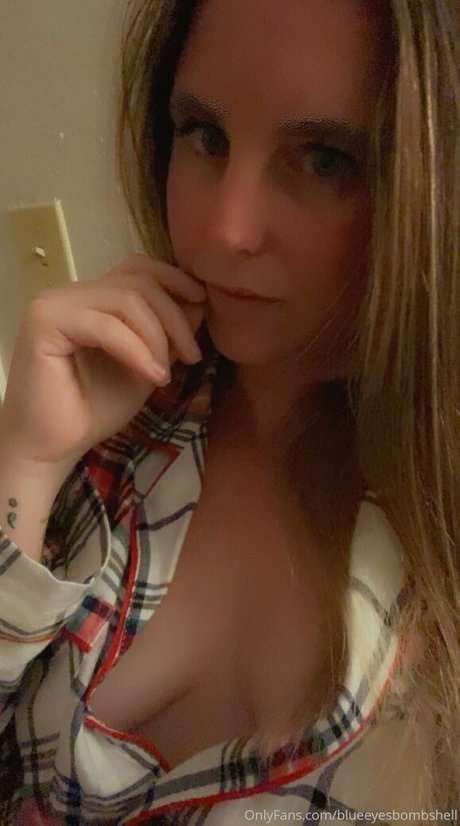 blueeyesbombshell onlyfans porn free