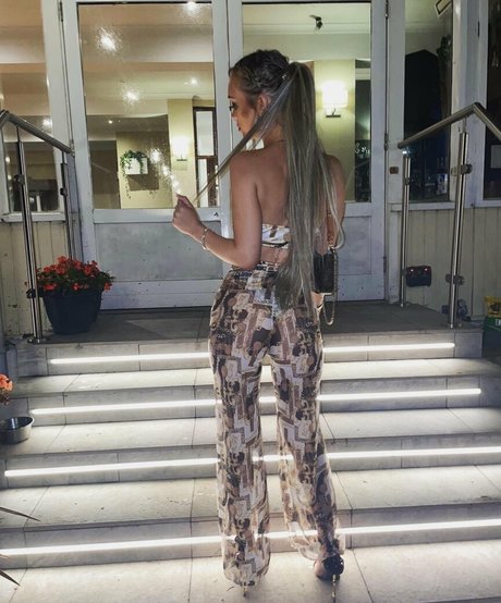 MissLolly onlyfans nude leaks