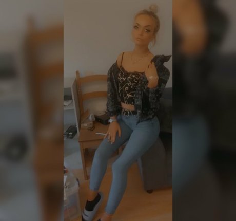 MissLolly onlyfans leaks