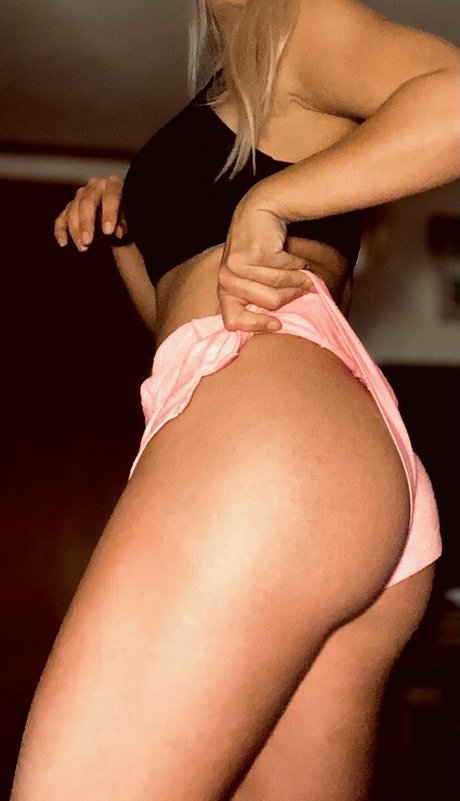 raelynn of onlyfans posts